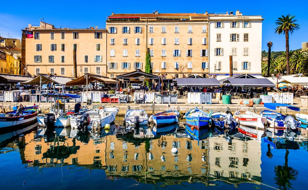 Appartement Central Avec Tres Jolie Vue Ajaccio  Extérieur photo