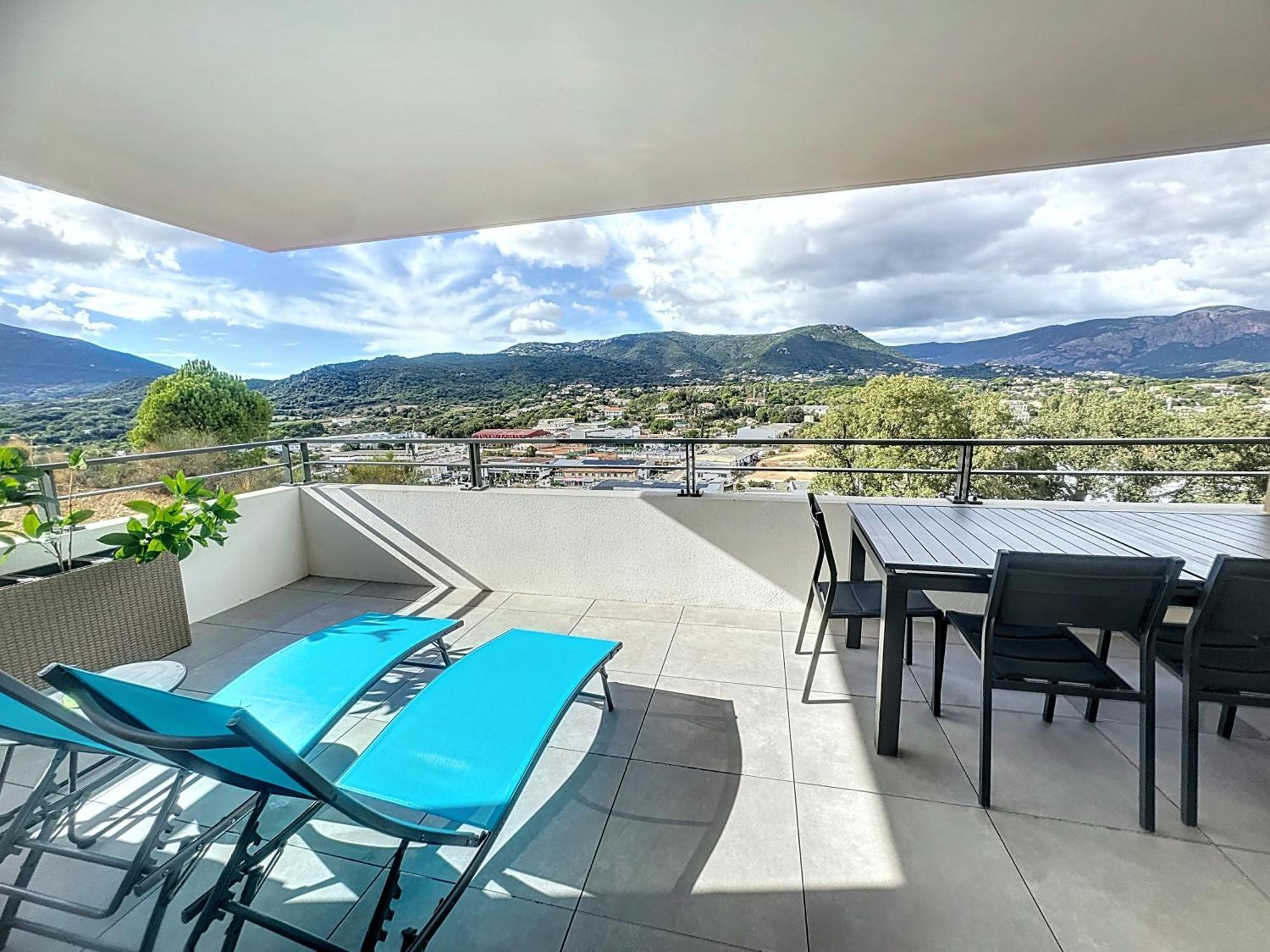 Appartement Central Avec Tres Jolie Vue Ajaccio  Extérieur photo